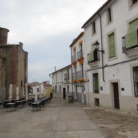 Apartamentos La Machacona Plaza De Santiago Cáceres Exterior photo