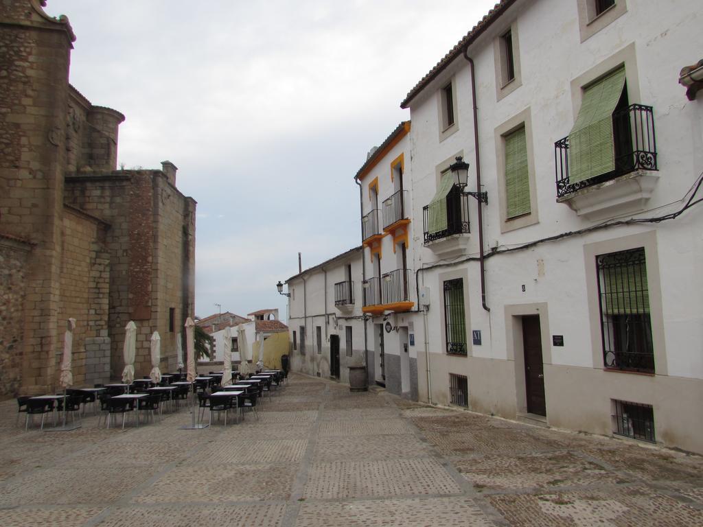 Apartamentos La Machacona Plaza De Santiago Caceres