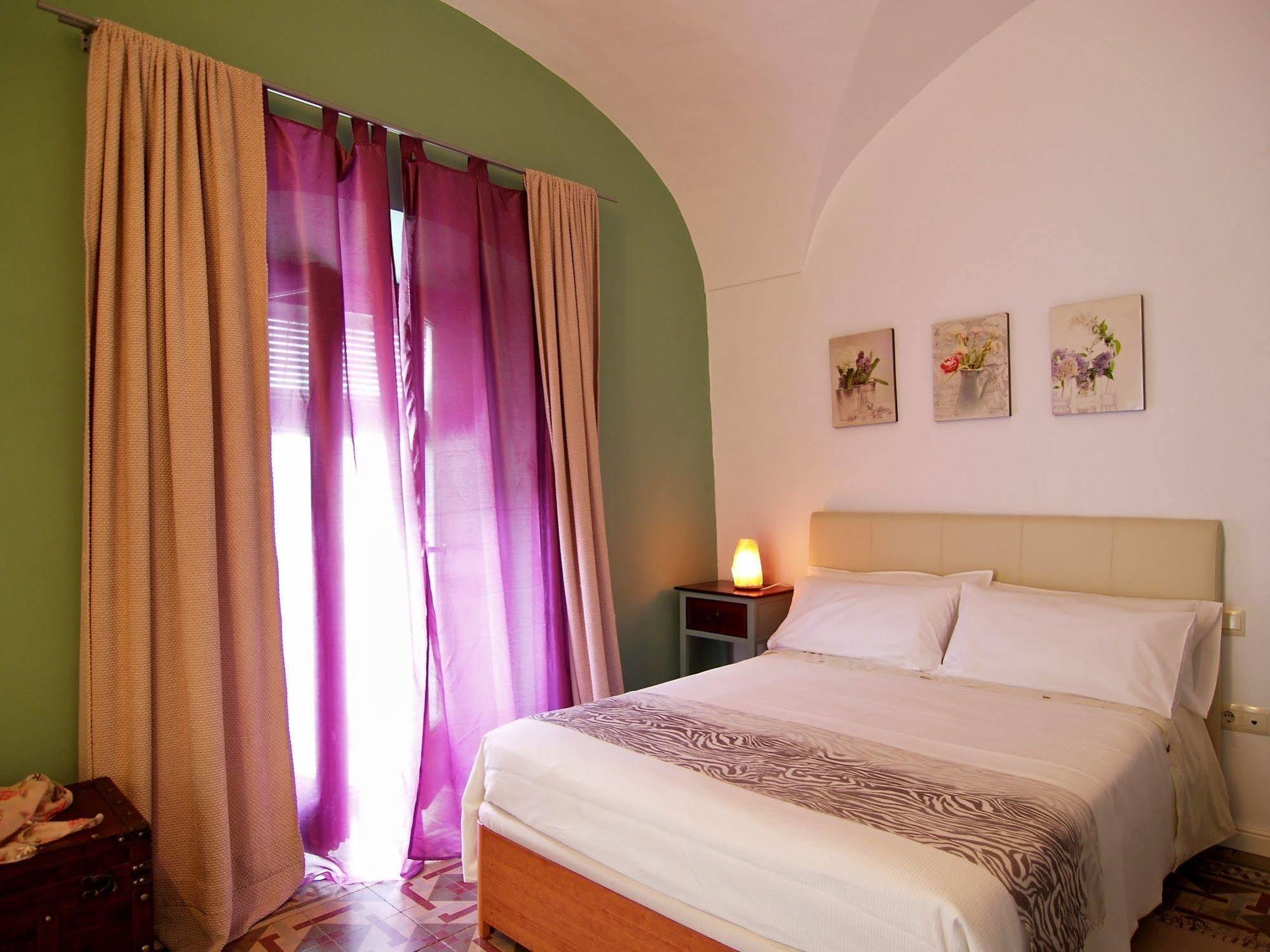 Apartamentos La Machacona Plaza De Santiago Apartment *